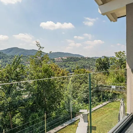 Holiday home Moderna E Stupenda Di Recente Costruzione Con Grande Giardino Privato A Cernobbio