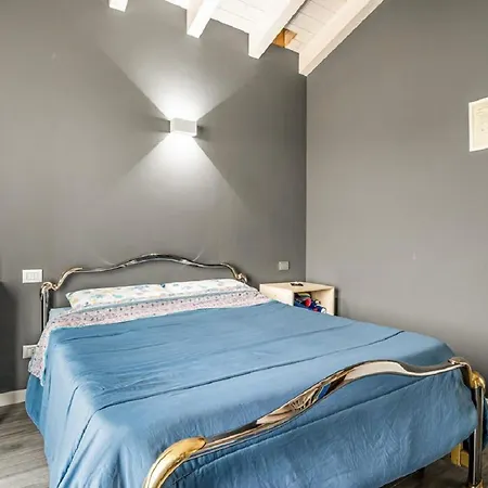 Holiday home Moderna E Stupenda Di Recente Costruzione Con Grande Giardino Privato A